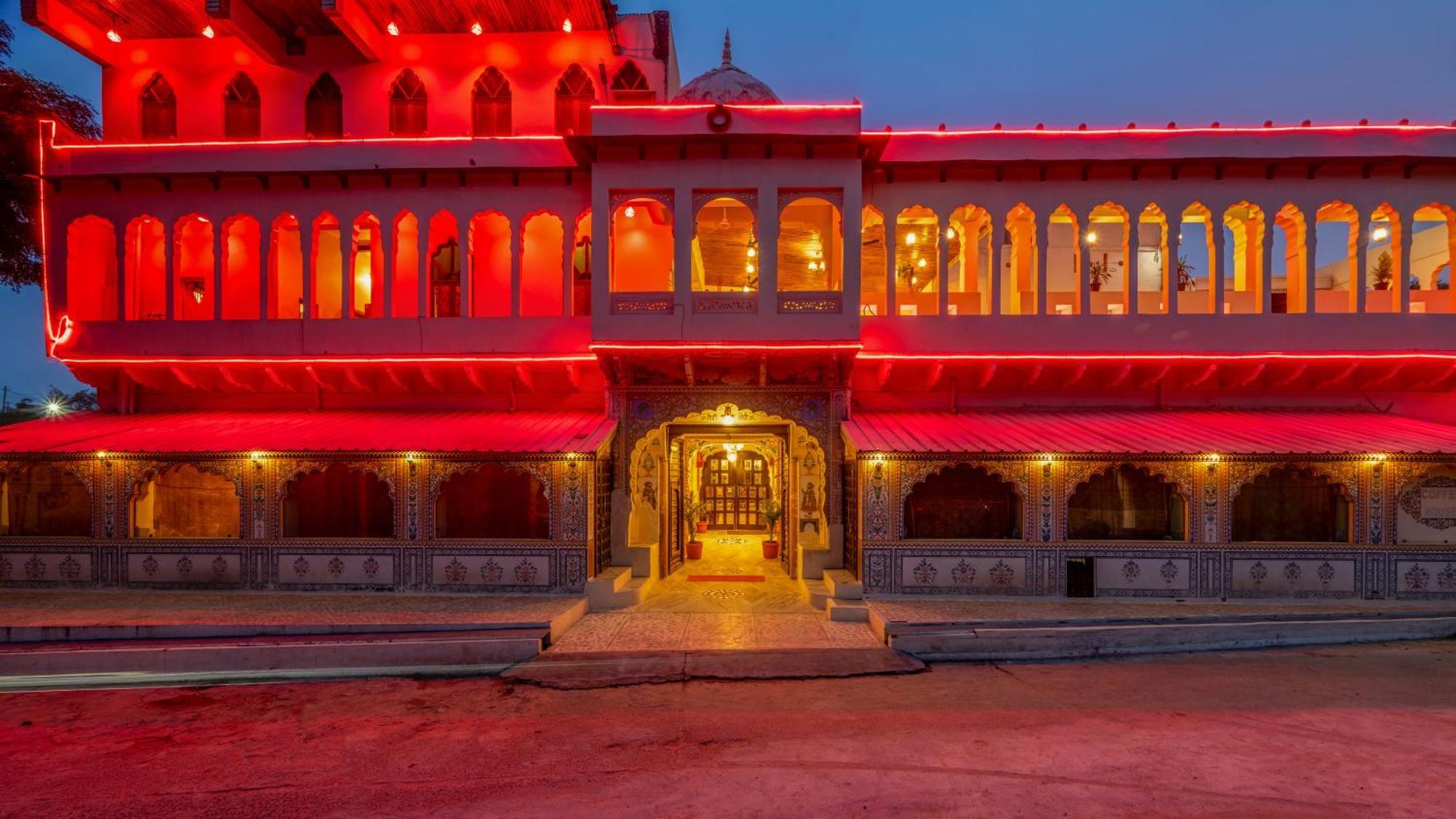 Hotel Shahi Palace Mandāwa Eksteriør billede