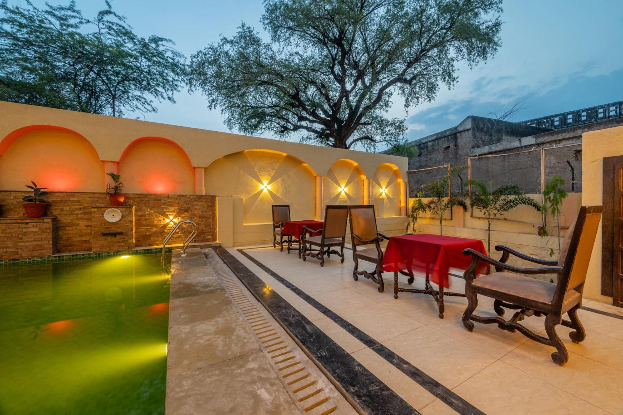 Hotel Shahi Palace Mandāwa Eksteriør billede